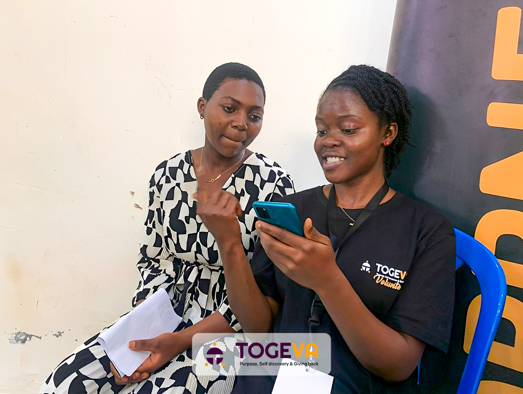 Interactive discussion group